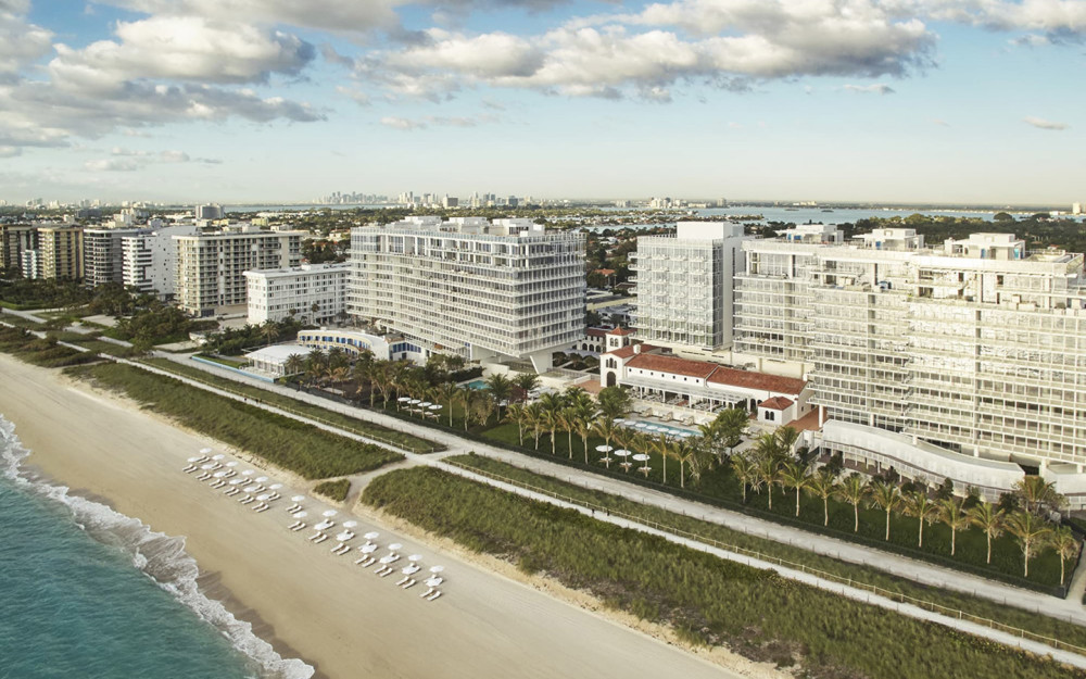 Four Seasons Hotel at The Surf Club