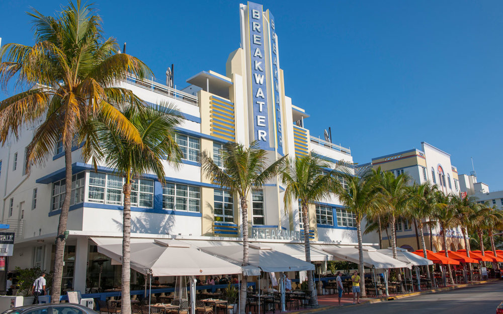 Hotel Breakwater South Beach