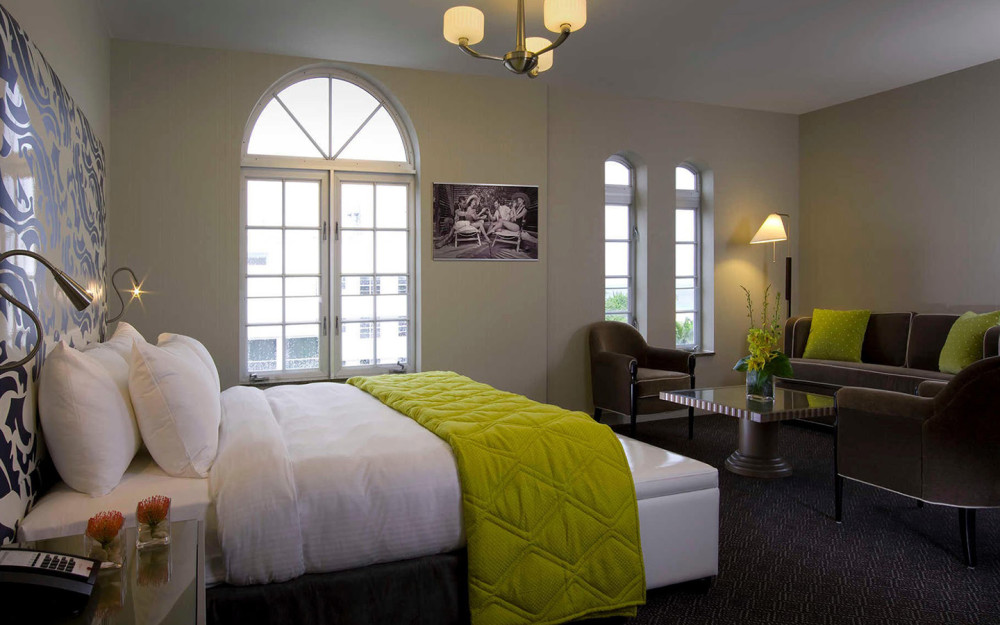 Breakwater Hotel Rooms