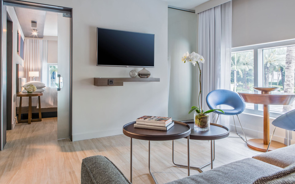 King Suite Living Room
