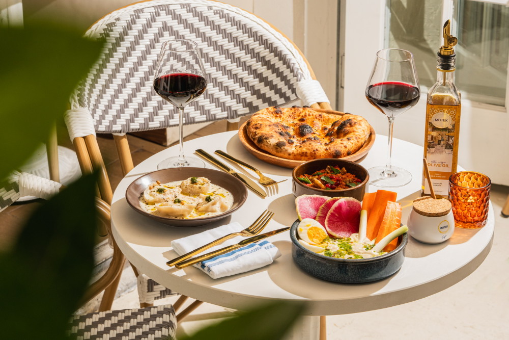 Inspired by traditional dishes from the Eastern Mediterranean, our kosher-style menu reflects a thoughtful blend of authenticity and innovation.
