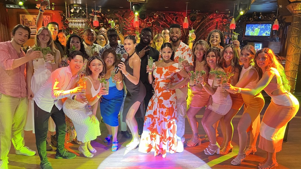 Sip & Salsa Experience
Salsa Lessons, Mojitos, 3 Appetizers, Nightclub Entrance
Table for your Party 7-10pm