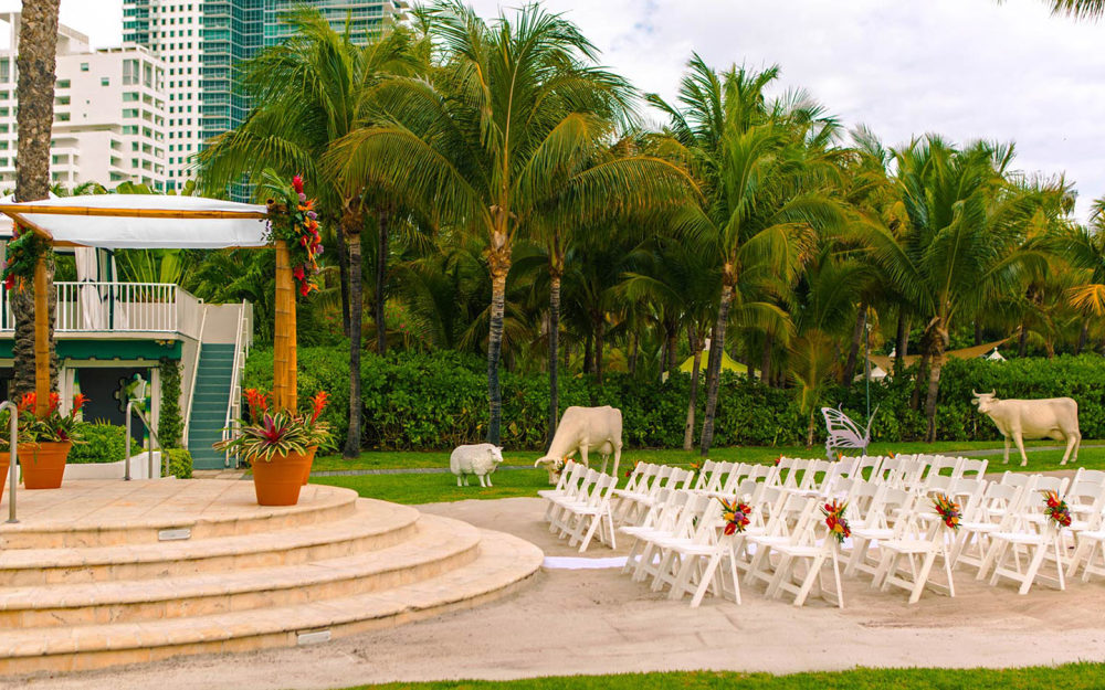 Pool Deck, Pasture Ceremony