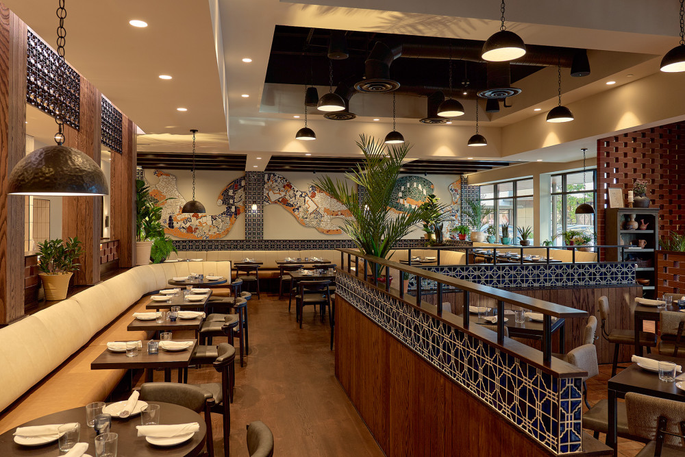 Tapas, sangría, and good vibes. Welcome to Bulla!