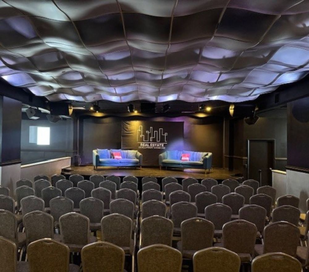 Le Club—our premier venue for panels, podcasts, live performances, and distinguished events. We invite you to host your next event with us!