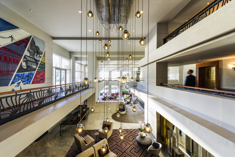 Large and inviting lobby with modern decor