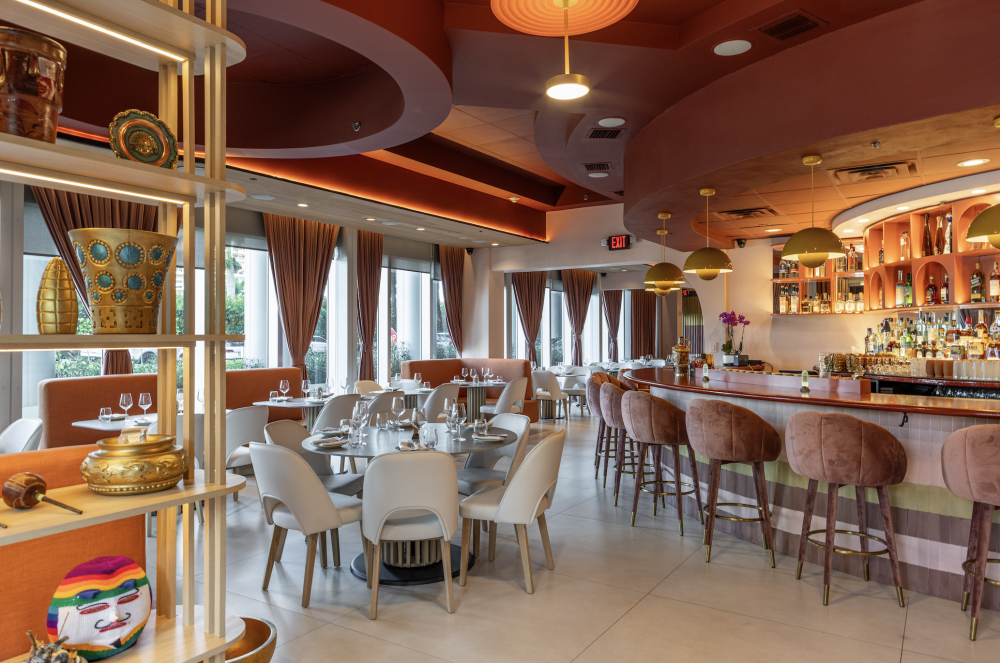 Mayu - Main room