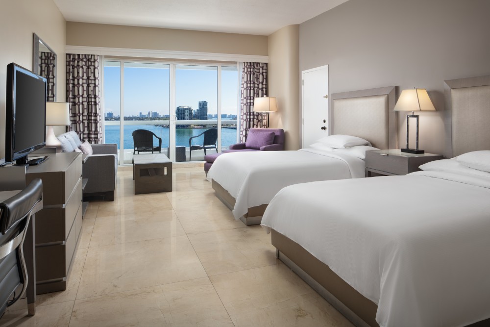 Spacious accommodations overlooking Biscayne Bay