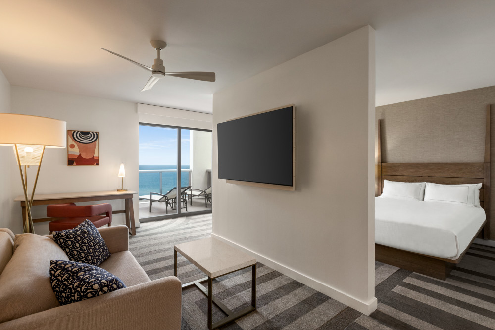 Junior Oceanfront Suite