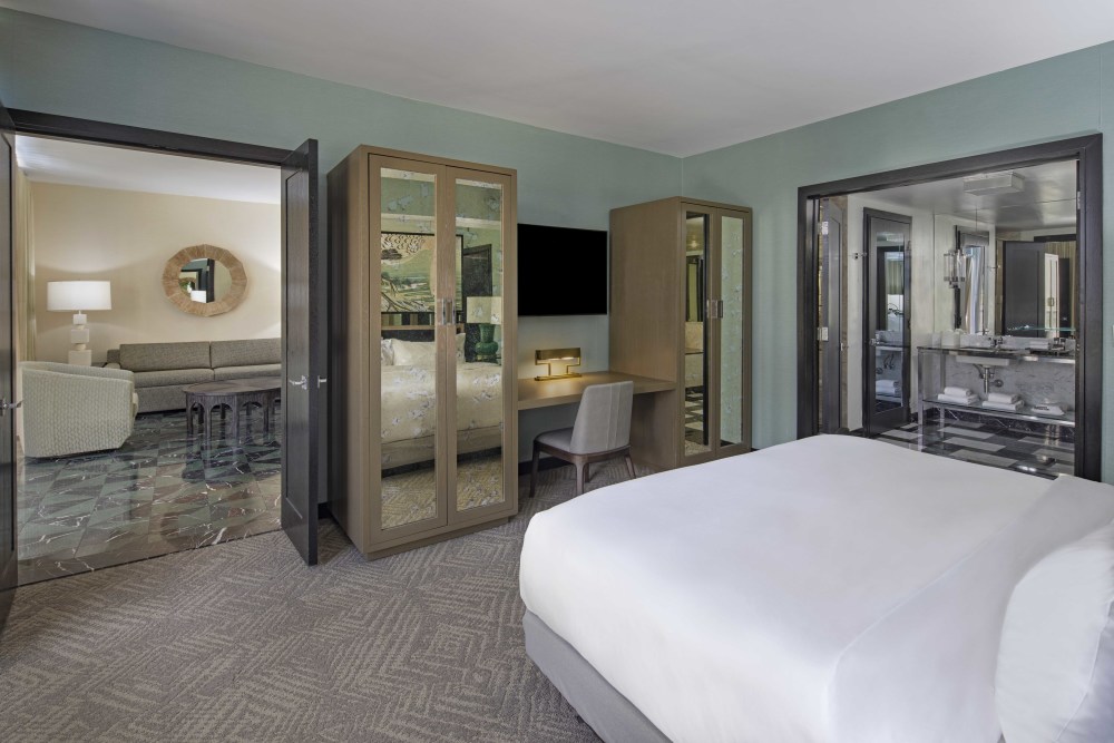 Live your best life in the 784 square foot Marvelous Suite. Complete with a one-bedroom King, luxurious living room, private balcony and dining room.
