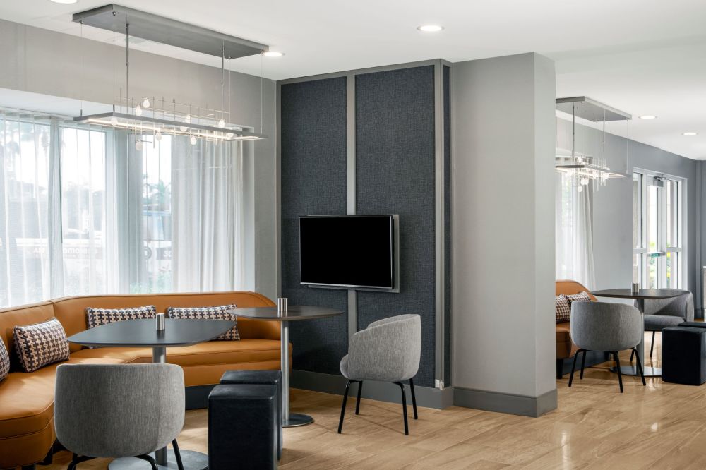 Our modern and stylish media pods, features a 27" smarTV with personal remote control, power outlets plus our complementary Wi-Fi to catch up on work or just relax.