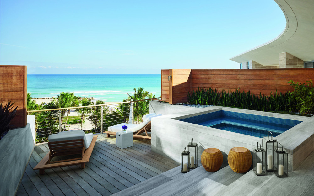 Premiere Bungalow Ocean View Suite