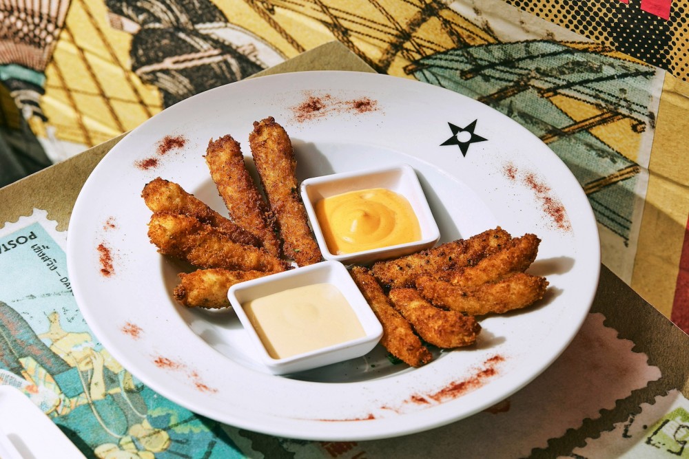 Crispy shrimp, togarashi spices, sriracha mayo, signature ginger mayo.