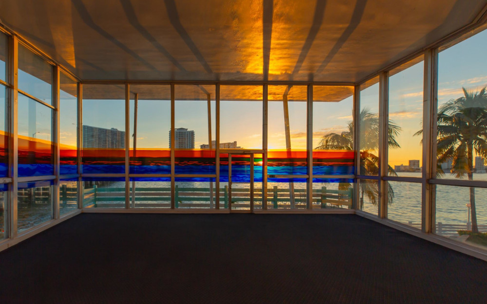 No Vacancy, Miami Beach photo