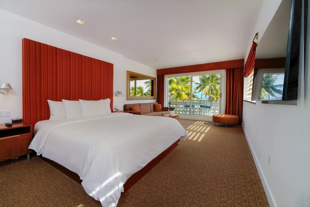 Guest Rooms - Oceanfront Balcony King