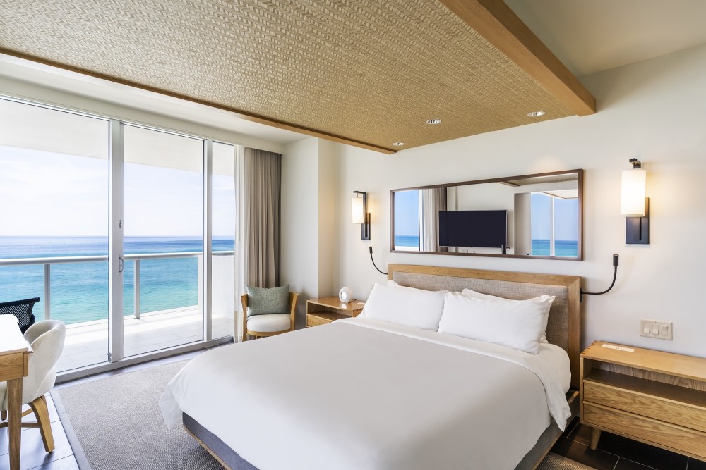 Eden Roc Miami Beach Guestroom