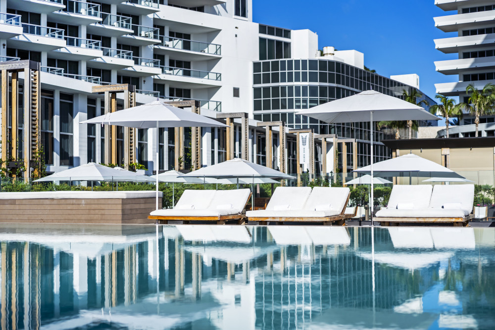 Palladium Luxury Pool
