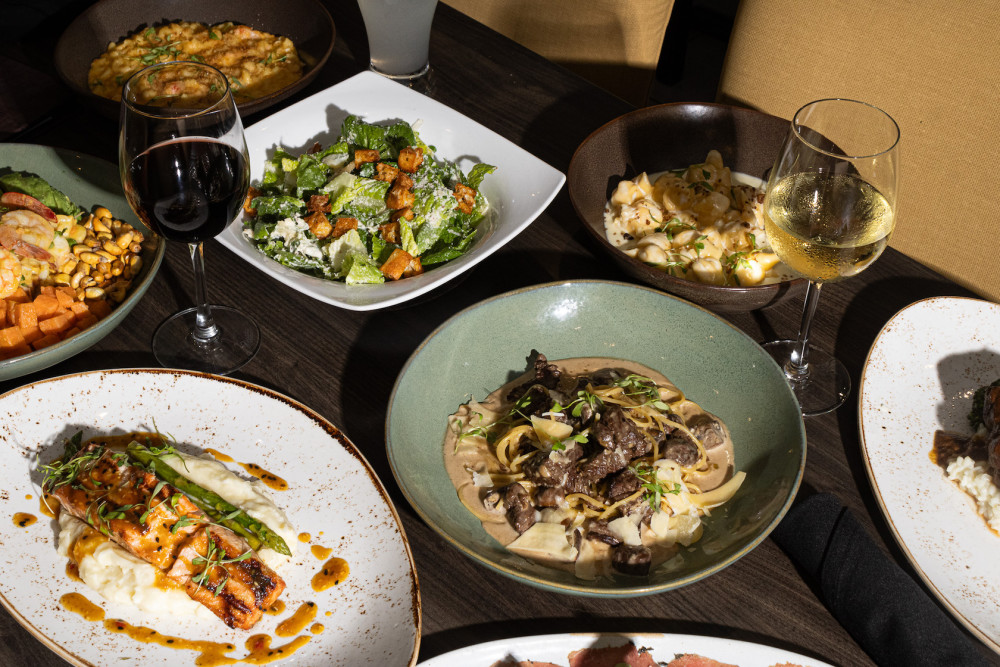 Indulge yourself with our exotic, first-class dining experience. Tour through different cuisines without leaving your table, and prepare your senses t