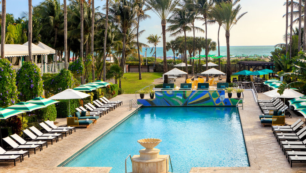 High Tide ist ein Hinterhof in der Nachbarschaft Beach Party im Herzen von South Beach . Kommen Sie von der Promenade herein und Fresh -gepresster Saft und etwas von