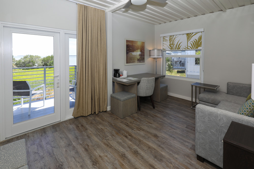 Flamingo Lodge Living room (Two-bedroom suite)