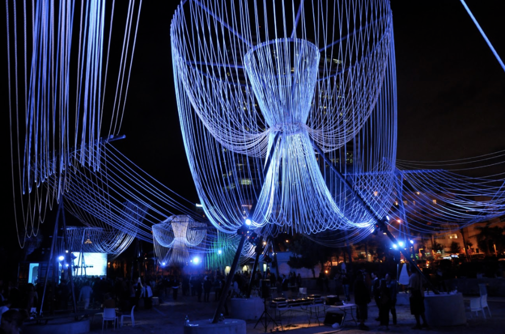 Can't dine under the stars? We can bring the stars to you! Let the AV / Event Production Pros at Show Technology help design your next special event!