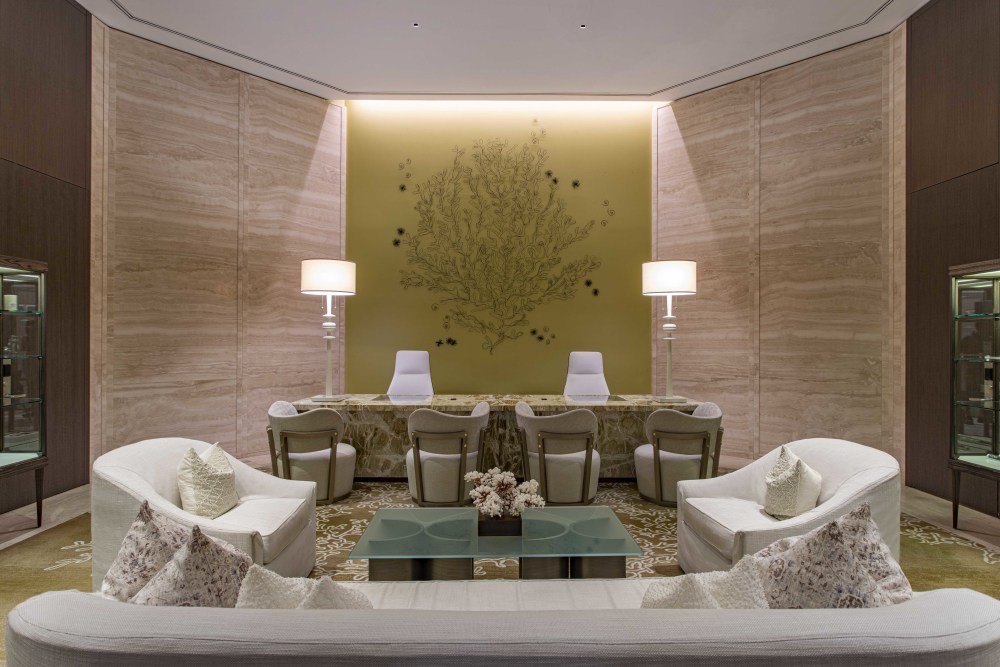 St. Regis Bal Harbour Спа — это шкатулка с драгоценностями, созданная для наслаждения и дарующая радость жизни.