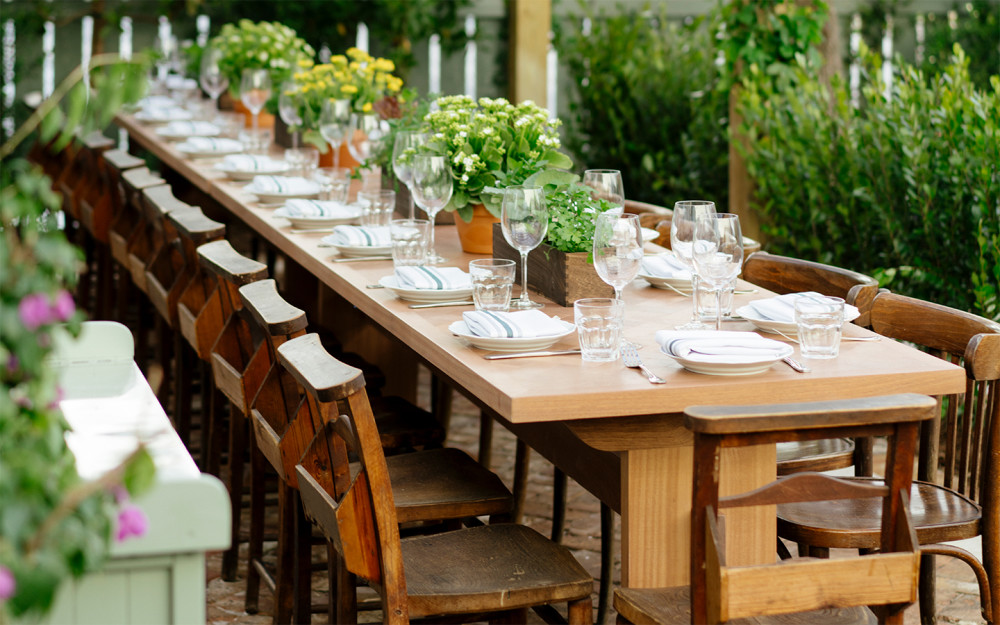 Outdoor dining in the Garden at Rosemary's