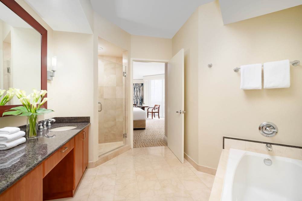 One bedroom apartment bathroom