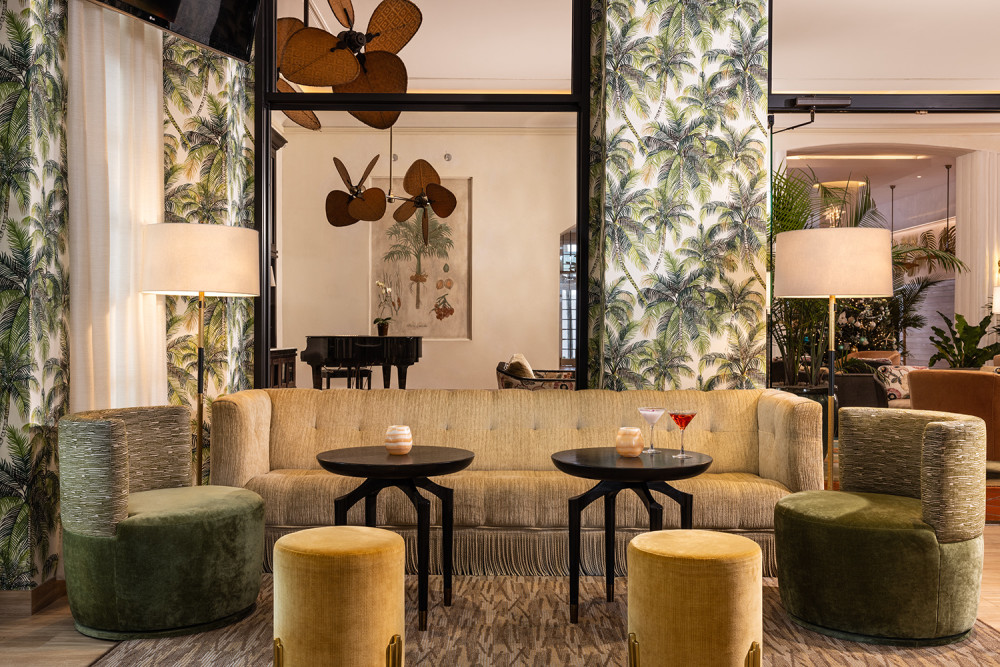Essensia Bar