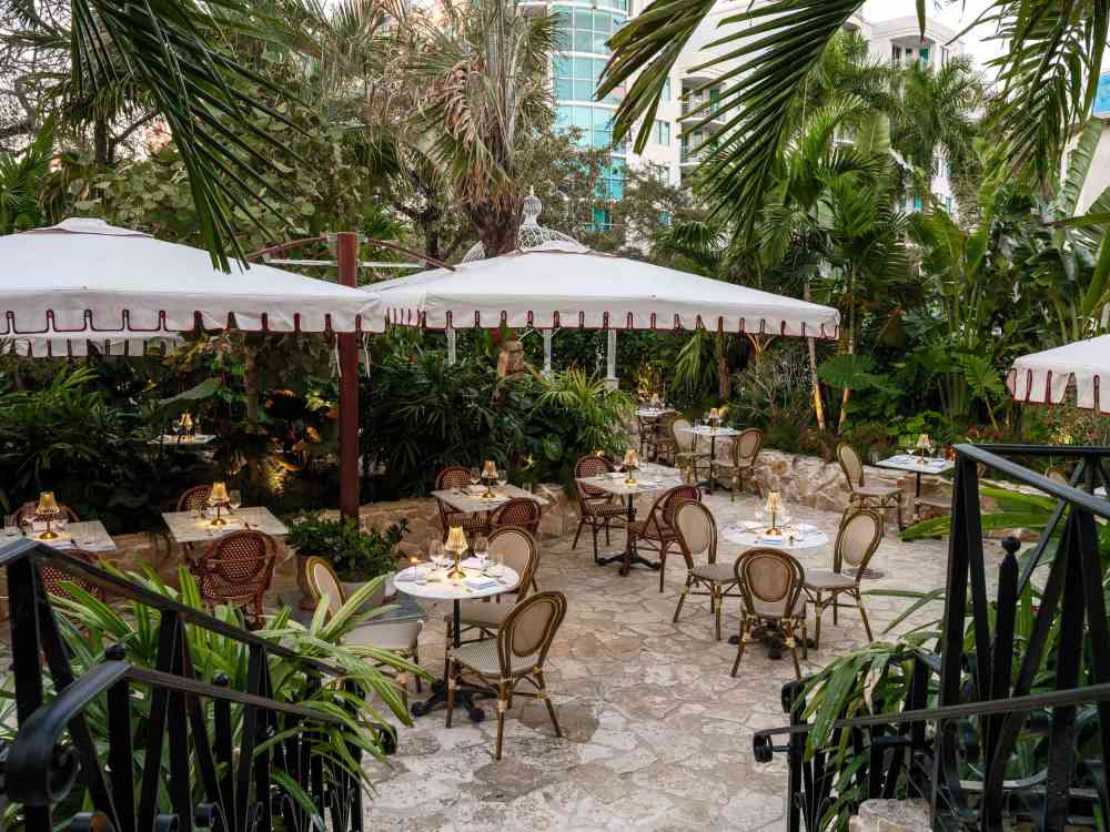 Окунитесь в Золотой век Парижа в La Grande Boucherie Miami.