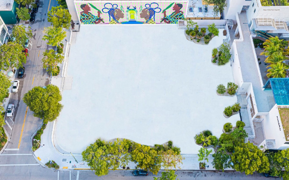 Jungle Plaza