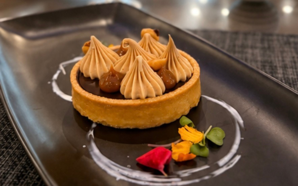 Miami Spice Dessert: Coffee & Chocolate Pie With Hazelnuts and Dulce de Leche