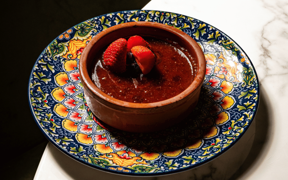 A refined dessert combining creamy textures and bold Turkish coffee notes.