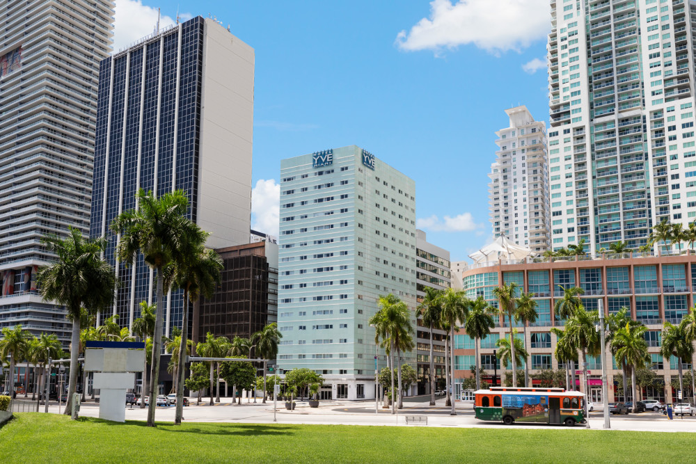 YVE Hotel Miami Exterior