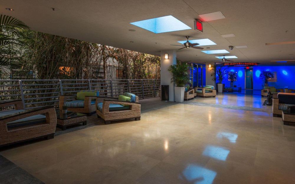Z Ocean Hotel breezeway