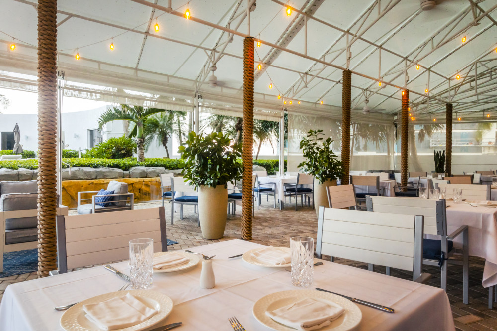 Outdoor Seating at Azzurro Italian Restaurant & Bar.