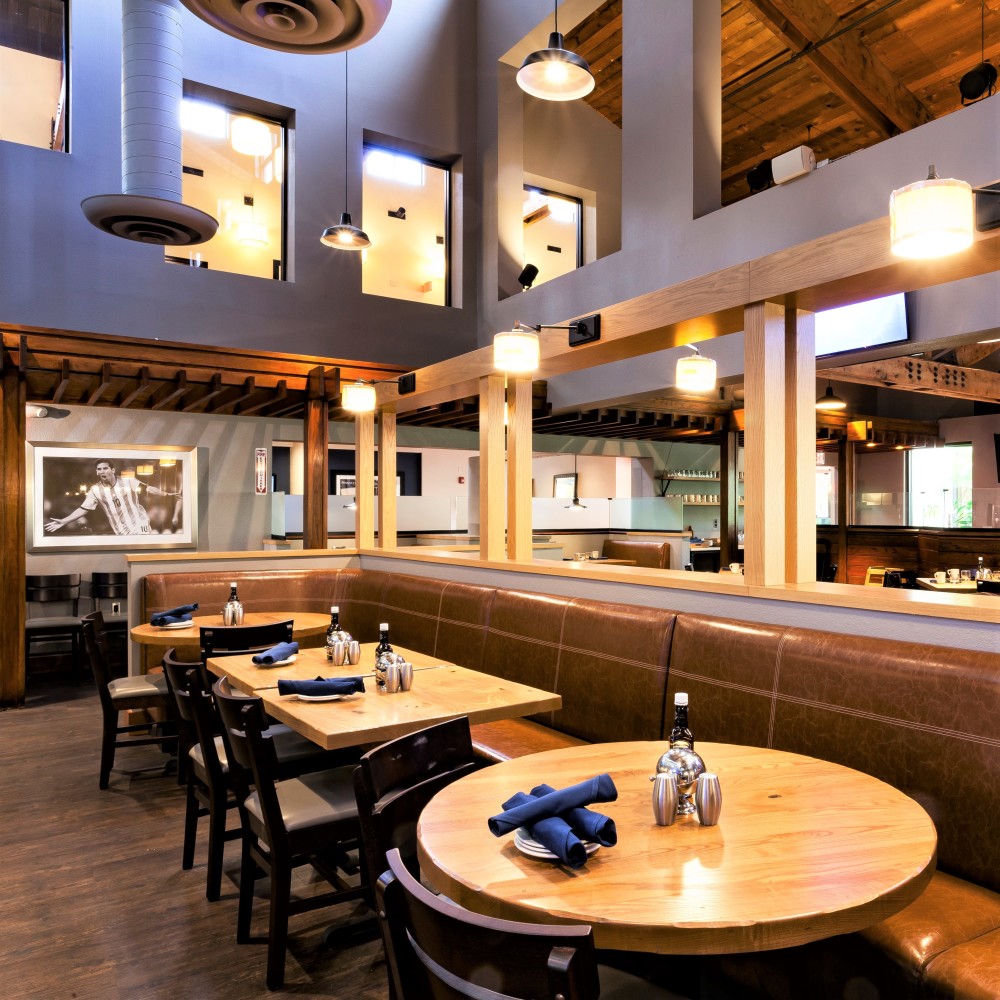 ML STEAKS + SPORTS HAS A FUN ATMOSPHERE WITH OVER 70 FLAT-PANELED HDTVS AND AN IMPRESSIVE COLLECTION OF SPORTS HEROES FROM DECADES AGO UP TO TODAY.