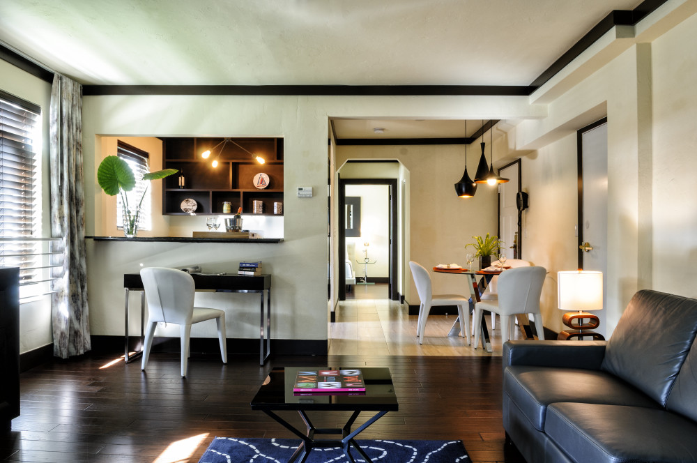Living Room - Lincoln Arms Suites
