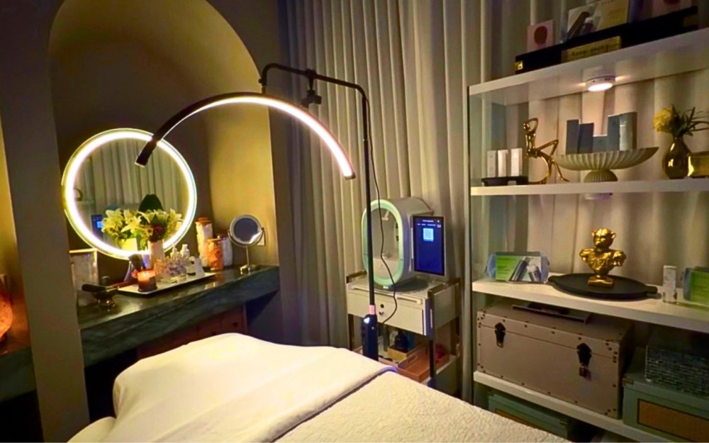 Discover personalized facial treatments at LUX MedSpa Brickell, in a private treatment room inside the SLS LUX Hotel in Brickell, Miami.