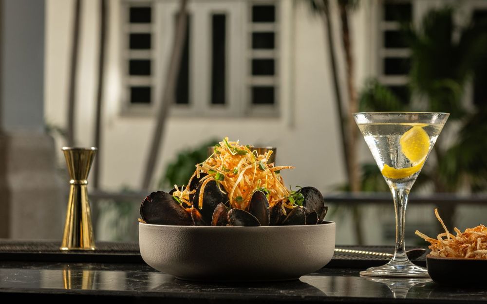 Bistro Collins Mussels