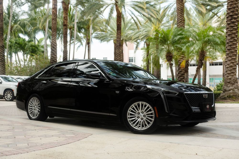 Cadillac Sedan