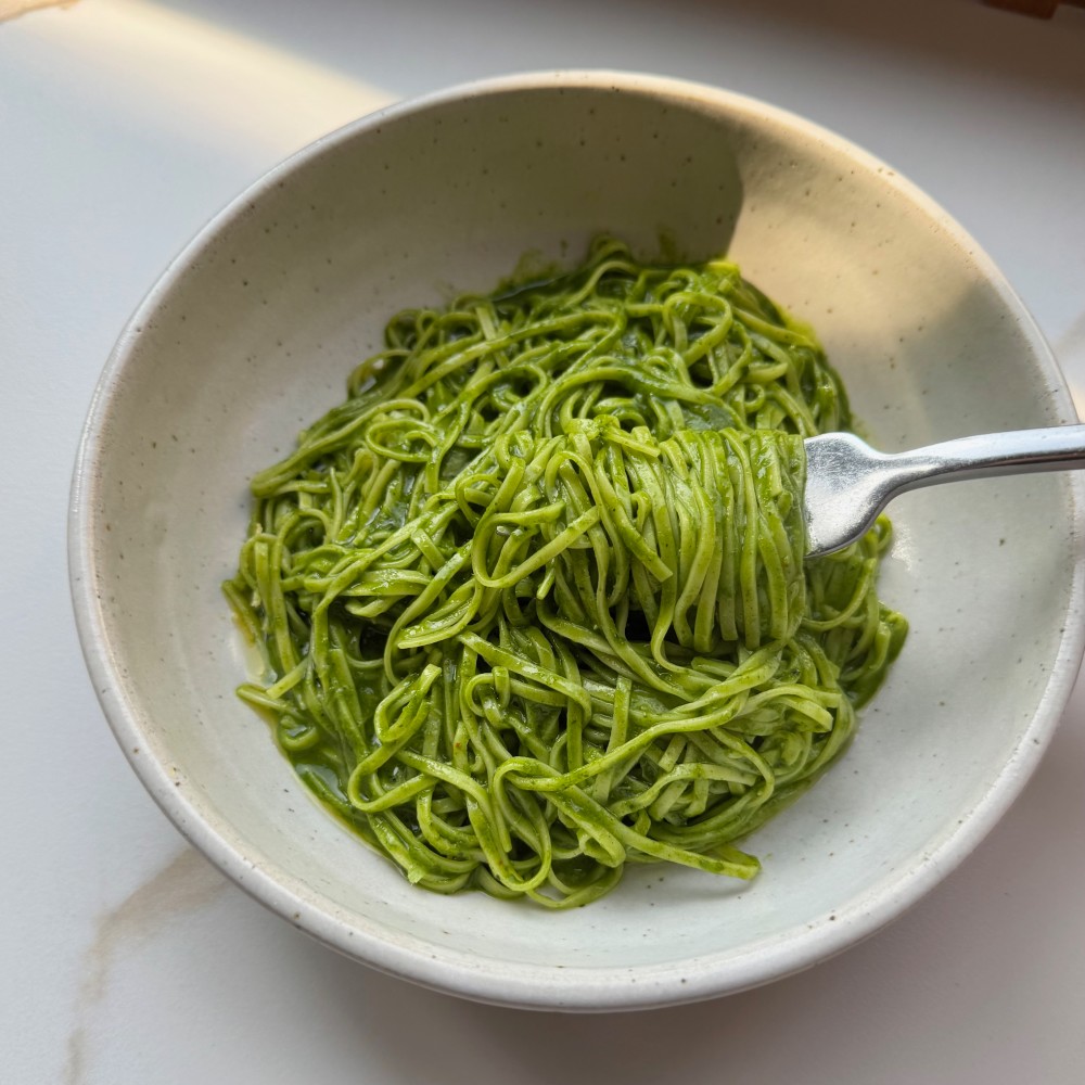 Taglierini con cavolo nero y Corto Extra Virgin aceite de oliva