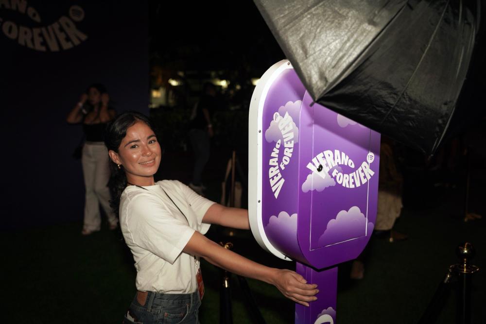 This is a Photo Booth set up done for Spotify