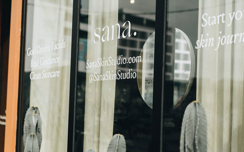 Sana Sign