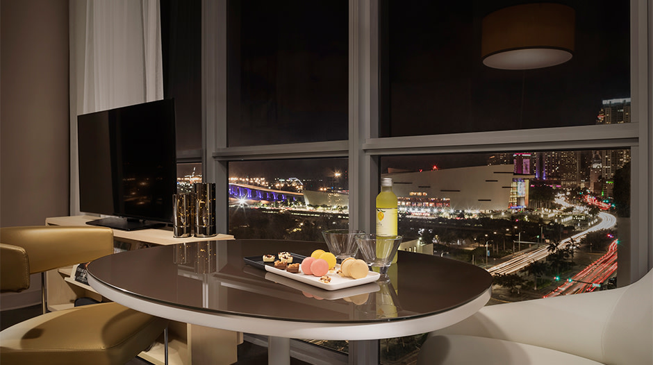 The Gabriel Miami, Curio collection by Hilton guest room.