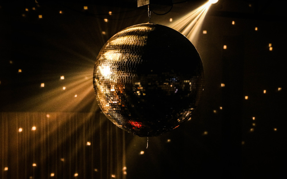 A Deep Night With Joe Kay photo