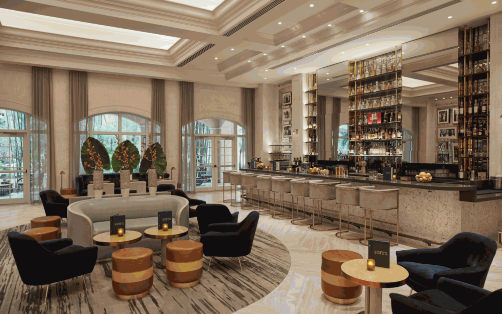 Que melhor maneira de desfrutar de um ou dois coquetéis do que no Soff's Lobby Lounge. Solicite nosso calendário mensal para eventos especiais todas as quintas e sextas-feiras.