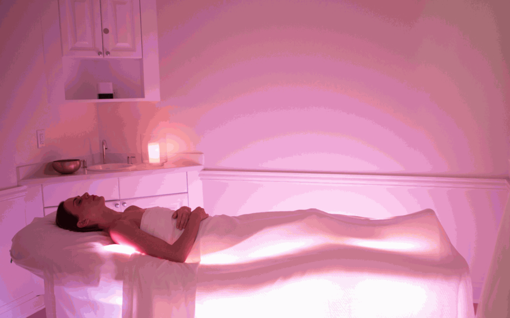 Elevate your spa experience with the Spa Wave's heated water mattress and tailored audio frequencies. Amplifying relaxation and balance.