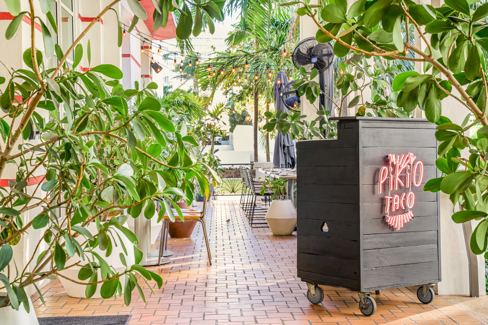Exterior of Pikio Taco