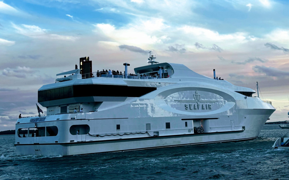 Mega Yatch